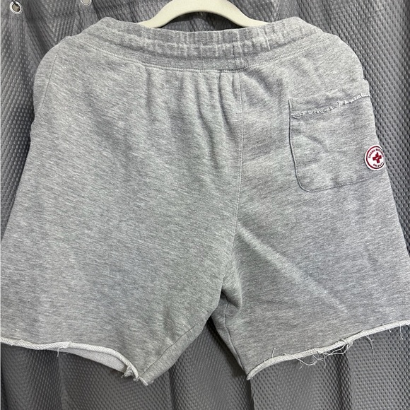 Shark Rescue Men's Shorts sz M - Picture 2 of 4